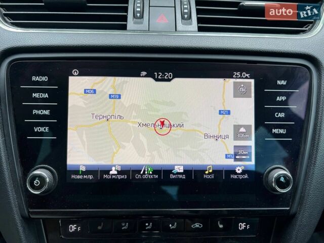 Чорний Шкода Октавія, об'ємом двигуна 2 л та пробігом 244 тис. км за 15300 $, фото 23 на Automoto.ua