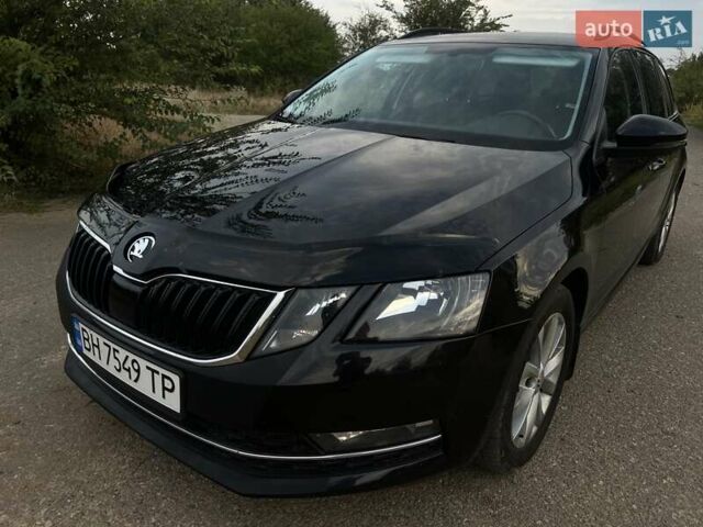 Черный Шкода Октавия, объемом двигателя 1.6 л и пробегом 314 тыс. км за 13999 $, фото 24 на Automoto.ua