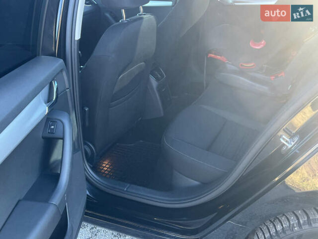 Чорний Шкода Октавія, об'ємом двигуна 1.97 л та пробігом 248 тис. км за 15400 $, фото 21 на Automoto.ua