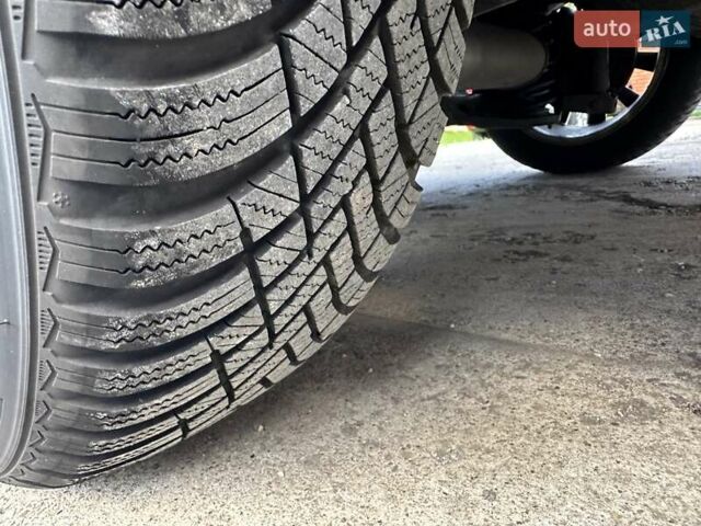 Черный Шкода Октавия, объемом двигателя 1.6 л и пробегом 222 тыс. км за 13650 $, фото 50 на Automoto.ua