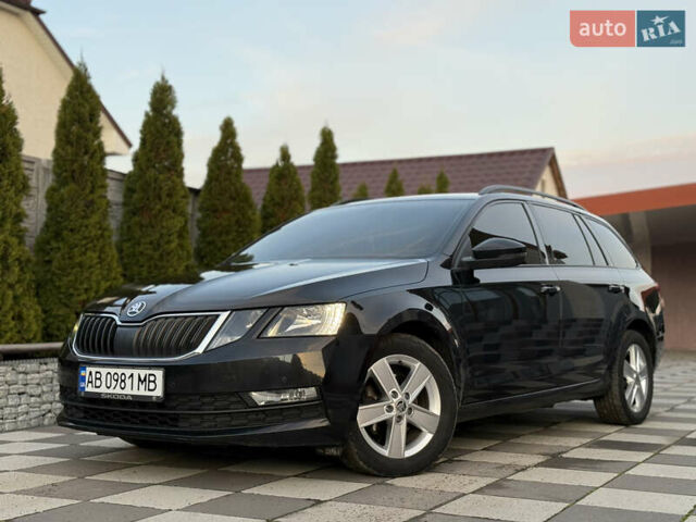 Чорний Шкода Октавія, об'ємом двигуна 1.6 л та пробігом 243 тис. км за 13850 $, фото 5 на Automoto.ua