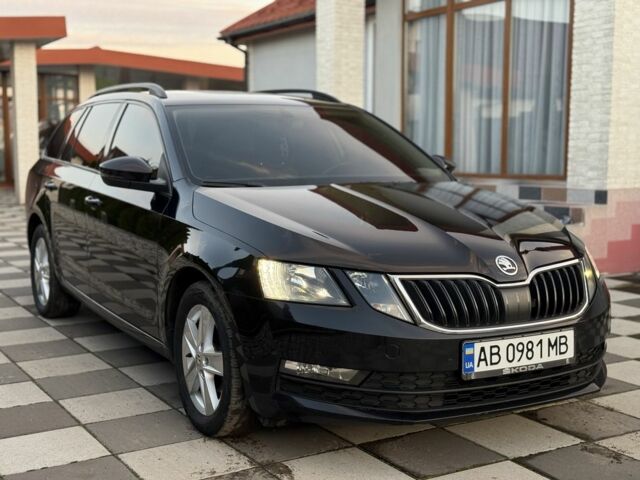 Черный Шкода Октавия, объемом двигателя 1.6 л и пробегом 243 тыс. км за 13850 $, фото 4 на Automoto.ua
