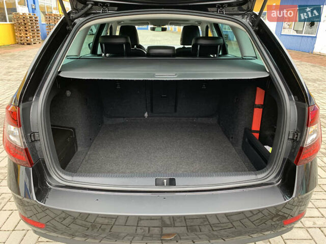 Черный Шкода Октавия, объемом двигателя 0 л и пробегом 134 тыс. км за 17500 $, фото 27 на Automoto.ua