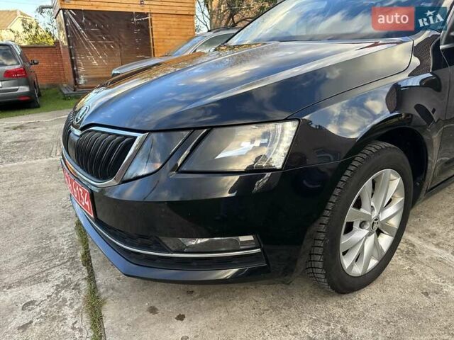 Черный Шкода Октавия, объемом двигателя 1.6 л и пробегом 222 тыс. км за 13850 $, фото 14 на Automoto.ua