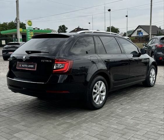 Черный Шкода Октавия, объемом двигателя 2 л и пробегом 188 тыс. км за 16700 $, фото 3 на Automoto.ua