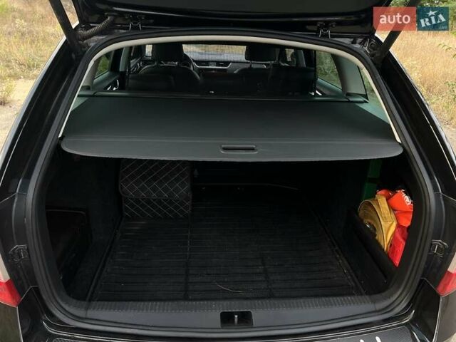 Черный Шкода Октавия, объемом двигателя 1.6 л и пробегом 314 тыс. км за 13999 $, фото 17 на Automoto.ua