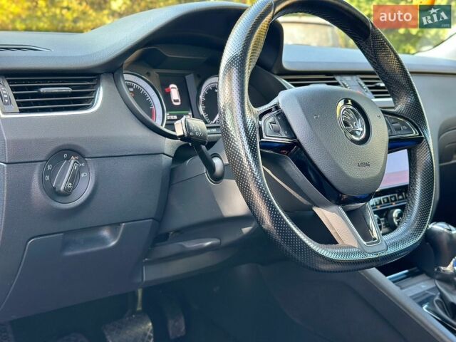 Чорний Шкода Октавія, об'ємом двигуна 1.6 л та пробігом 217 тис. км за 14300 $, фото 14 на Automoto.ua