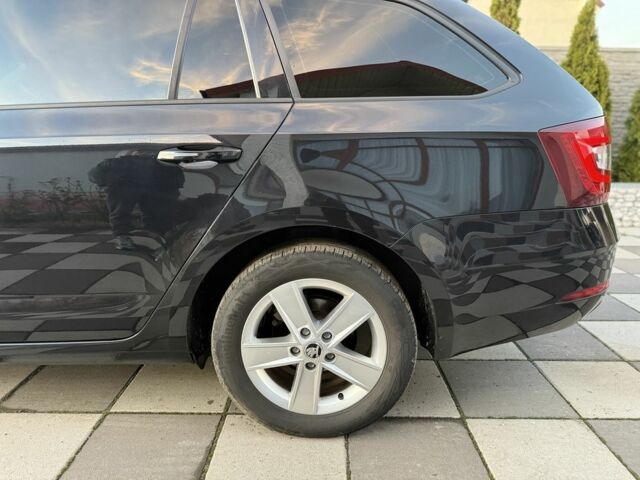 Черный Шкода Октавия, объемом двигателя 1.6 л и пробегом 243 тыс. км за 13850 $, фото 13 на Automoto.ua