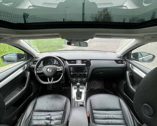 Черный Шкода Октавия, объемом двигателя 1.6 л и пробегом 247 тыс. км за 12700 $, фото 7 на Automoto.ua