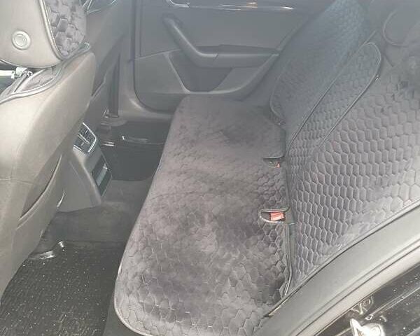 Черный Шкода Октавия, объемом двигателя 1.97 л и пробегом 206 тыс. км за 14500 $, фото 7 на Automoto.ua