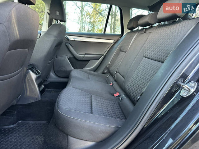 Черный Шкода Октавия, объемом двигателя 2 л и пробегом 266 тыс. км за 14450 $, фото 25 на Automoto.ua