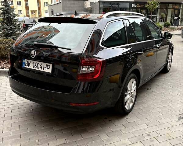 Чорний Шкода Октавія, об'ємом двигуна 1.6 л та пробігом 212 тис. км за 14200 $, фото 3 на Automoto.ua