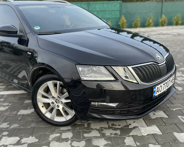Черный Шкода Октавия, объемом двигателя 2 л и пробегом 257 тыс. км за 14750 $, фото 7 на Automoto.ua
