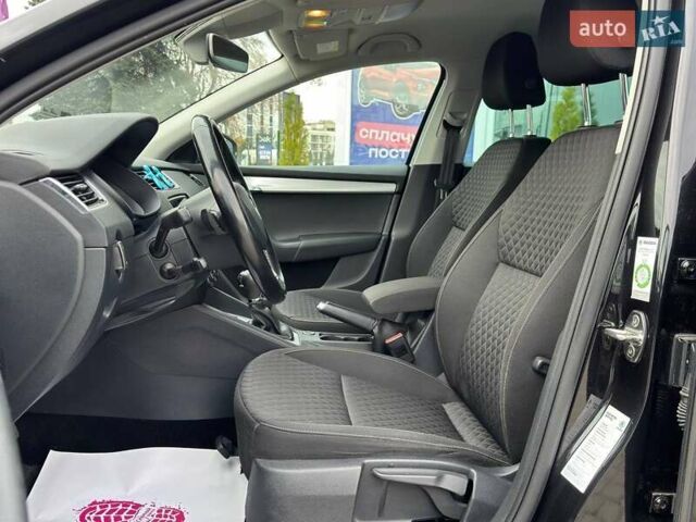 Шкода Октавія 2017 у Львові на Automoto.ua Чорний Шкода Октавія, об'ємом двигуна 1.97 л та пробігом 192 тис. км за 15700 $, фото 12 на Automoto.ua