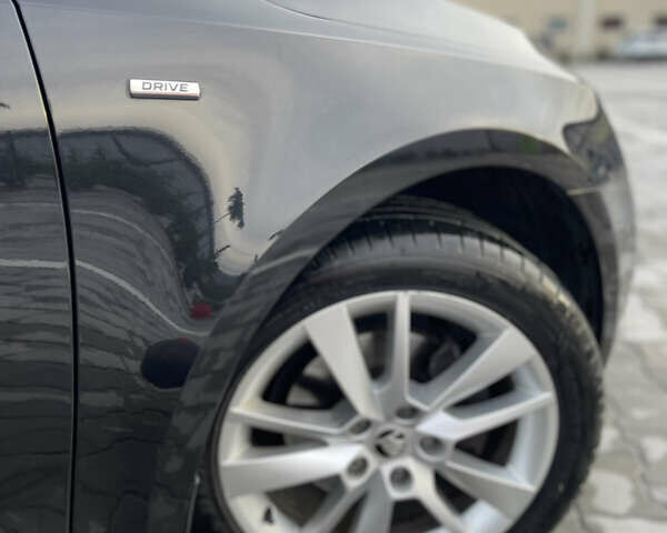 Черный Шкода Октавия, объемом двигателя 2 л и пробегом 257 тыс. км за 14750 $, фото 11 на Automoto.ua