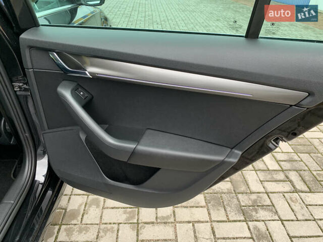 Черный Шкода Октавия, объемом двигателя 0 л и пробегом 134 тыс. км за 17500 $, фото 23 на Automoto.ua