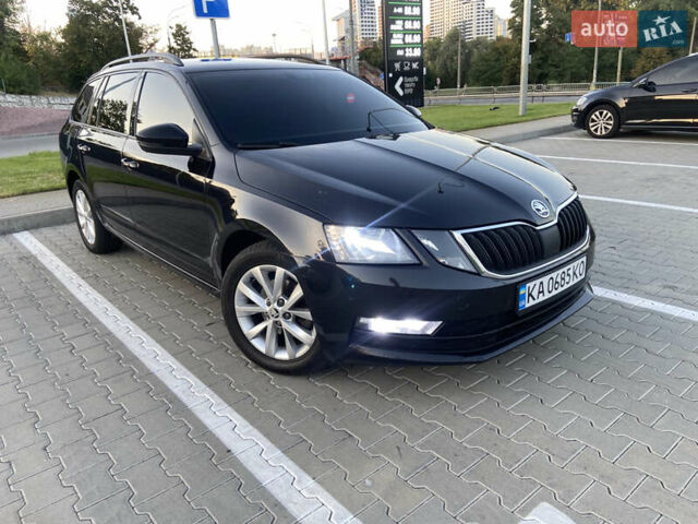 Черный Шкода Октавия, объемом двигателя 1.6 л и пробегом 260 тыс. км за 13500 $, фото 12 на Automoto.ua