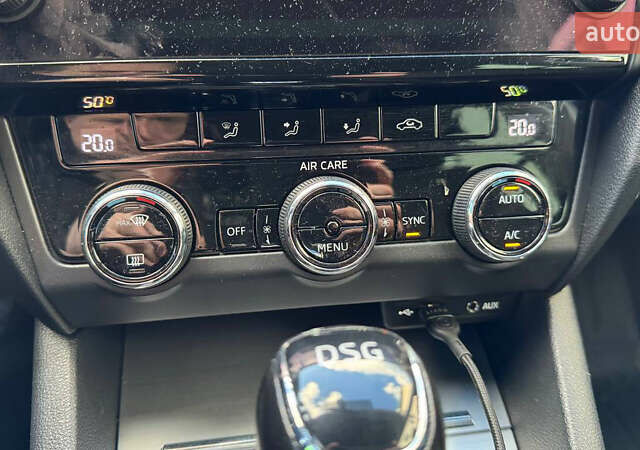 Черный Шкода Октавия, объемом двигателя 1.6 л и пробегом 262 тыс. км за 12900 $, фото 24 на Automoto.ua