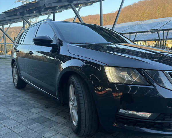 Черный Шкода Октавия, объемом двигателя 1.97 л и пробегом 262 тыс. км за 14600 $, фото 7 на Automoto.ua