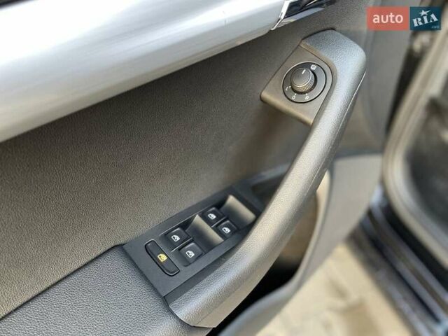 Черный Шкода Октавия, объемом двигателя 1.4 л и пробегом 241 тыс. км за 12900 $, фото 87 на Automoto.ua