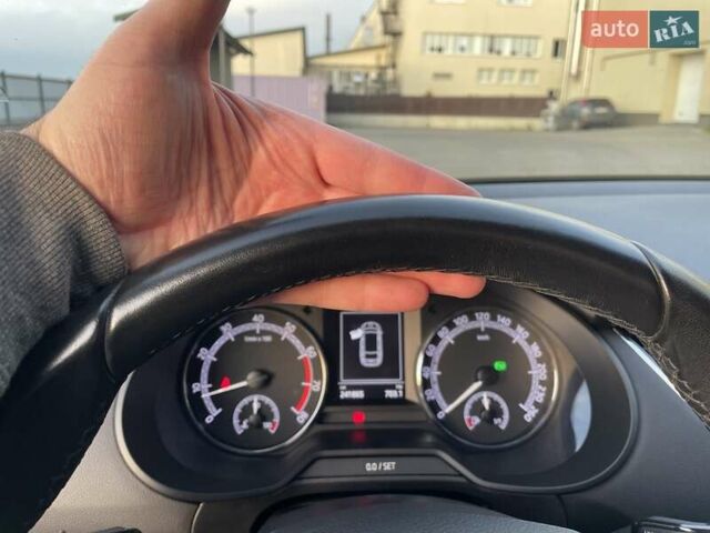 Черный Шкода Октавия, объемом двигателя 1.4 л и пробегом 241 тыс. км за 12900 $, фото 94 на Automoto.ua