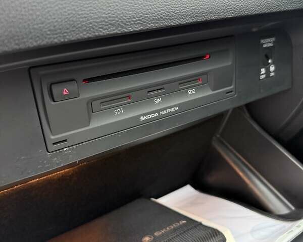 Чорний Шкода Октавія, об'ємом двигуна 2 л та пробігом 235 тис. км за 15500 $, фото 90 на Automoto.ua