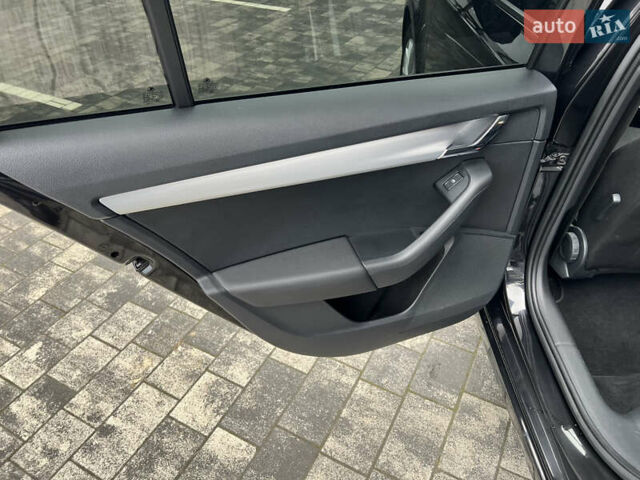 Черный Шкода Октавия, объемом двигателя 1.6 л и пробегом 219 тыс. км за 13500 $, фото 19 на Automoto.ua