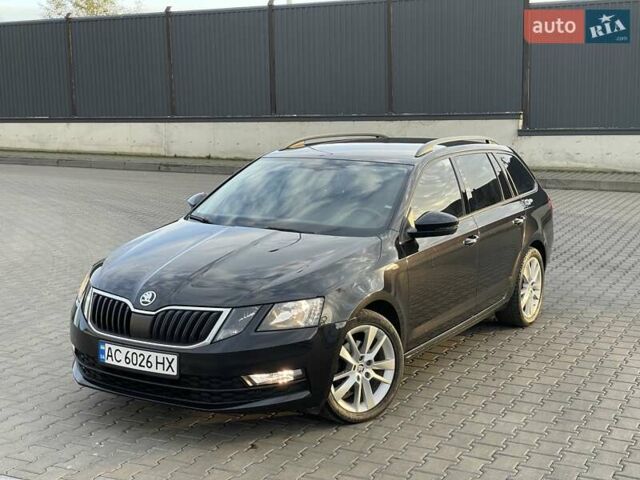 Черный Шкода Октавия, объемом двигателя 1.4 л и пробегом 241 тыс. км за 12900 $, фото 5 на Automoto.ua