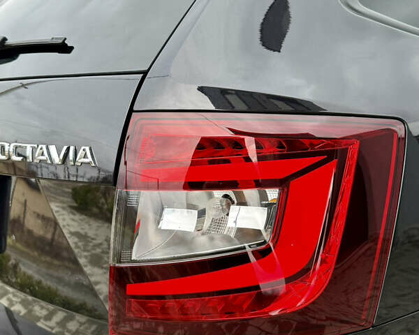 Черный Шкода Октавия, объемом двигателя 1.6 л и пробегом 235 тыс. км за 12250 $, фото 18 на Automoto.ua