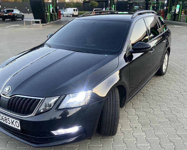 Черный Шкода Октавия, объемом двигателя 1.6 л и пробегом 260 тыс. км за 13500 $, фото 30 на Automoto.ua