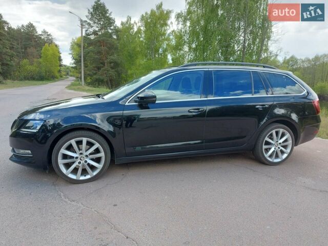 Черный Шкода Октавия, объемом двигателя 2 л и пробегом 226 тыс. км за 15300 $, фото 1 на Automoto.ua