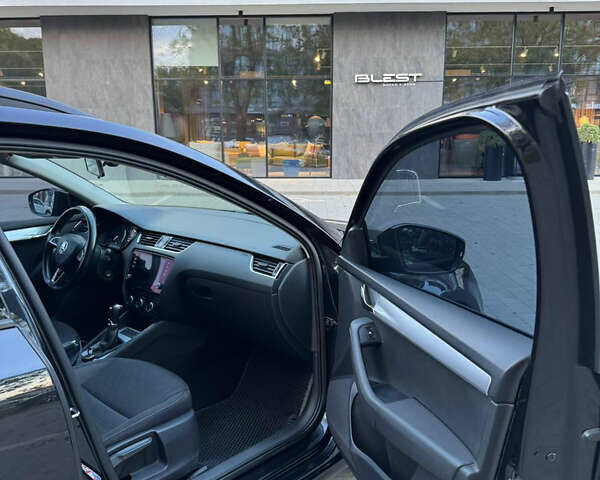 Шкода Октавия 2017 в Ужгороде на Automoto.ua Черный Шкода Октавия, объемом двигателя 2 л и пробегом 286 тыс. км за 14150 $, фото 17 на Automoto.ua