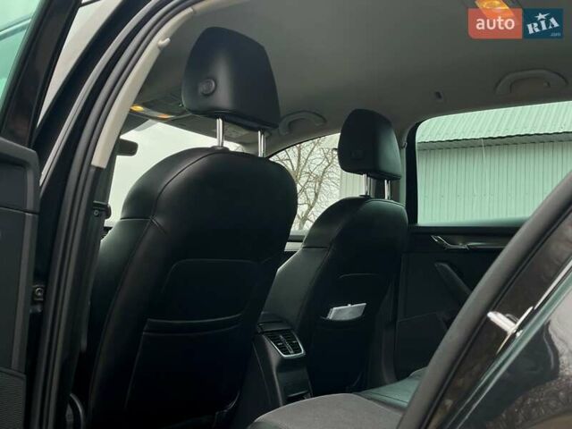 Черный Шкода Октавия, объемом двигателя 2 л и пробегом 207 тыс. км за 16200 $, фото 27 на Automoto.ua