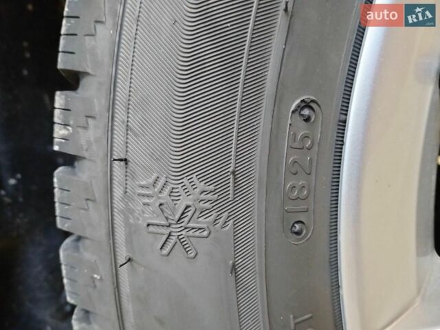 Чорний Шкода Октавія, об'ємом двигуна 1.6 л та пробігом 257 тис. км за 13100 $, фото 91 на Automoto.ua