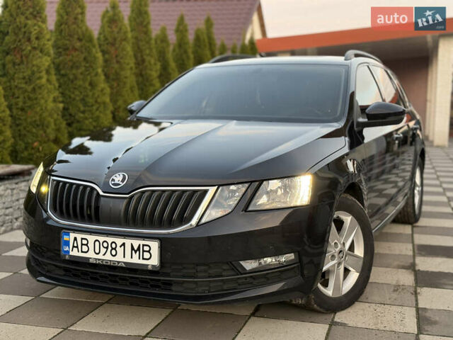 Чорний Шкода Октавія, об'ємом двигуна 1.6 л та пробігом 243 тис. км за 13850 $, фото 1 на Automoto.ua