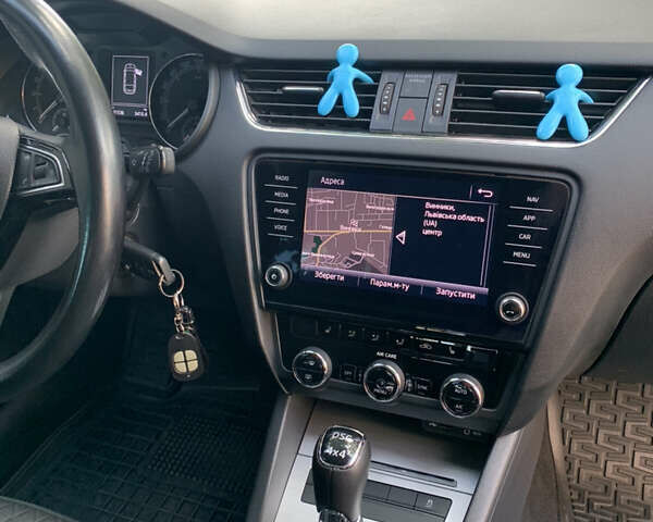 Чорний Шкода Октавія, об'ємом двигуна 1.97 л та пробігом 191 тис. км за 15900 $, фото 19 на Automoto.ua
