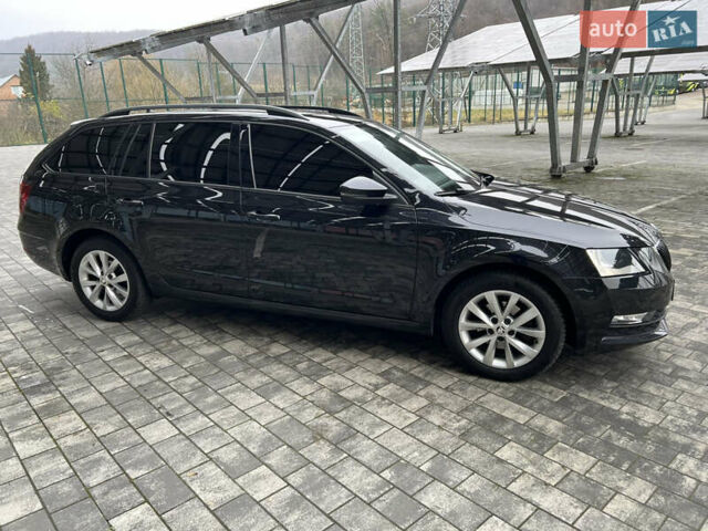 Черный Шкода Октавия, объемом двигателя 1.6 л и пробегом 219 тыс. км за 13500 $, фото 8 на Automoto.ua