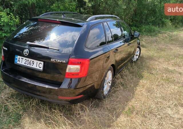 Чорний Шкода Октавія, об'ємом двигуна 1 л та пробігом 339 тис. км за 11999 $, фото 5 на Automoto.ua