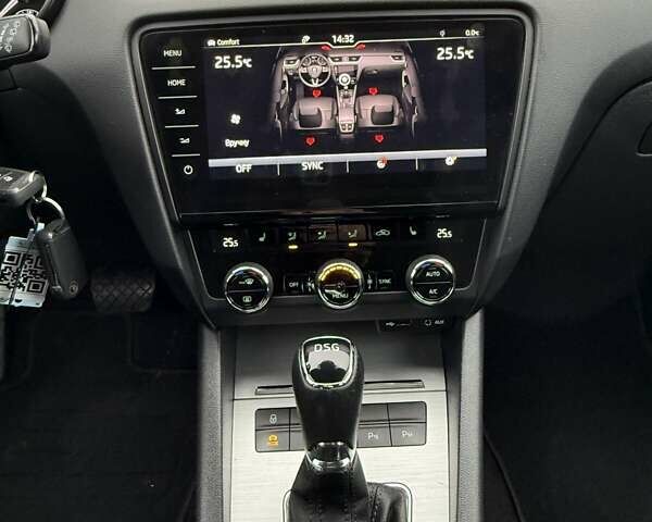 Черный Шкода Октавия, объемом двигателя 2 л и пробегом 235 тыс. км за 15800 $, фото 67 на Automoto.ua