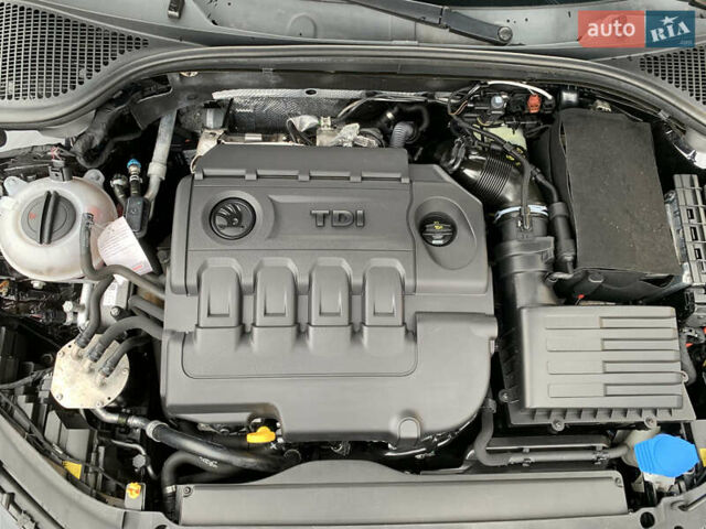 Черный Шкода Октавия, объемом двигателя 0 л и пробегом 134 тыс. км за 17500 $, фото 37 на Automoto.ua