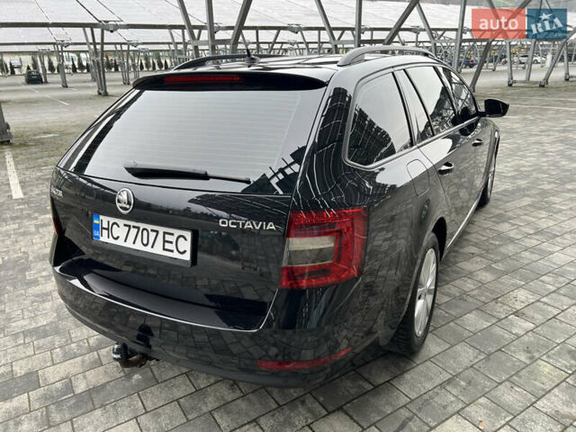 Черный Шкода Октавия, объемом двигателя 1.6 л и пробегом 219 тыс. км за 13500 $, фото 6 на Automoto.ua