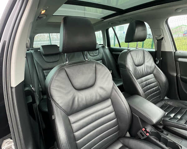 Черный Шкода Октавия, объемом двигателя 1.6 л и пробегом 247 тыс. км за 12700 $, фото 10 на Automoto.ua