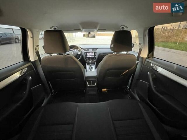 Черный Шкода Октавия, объемом двигателя 1.4 л и пробегом 241 тыс. км за 12900 $, фото 65 на Automoto.ua