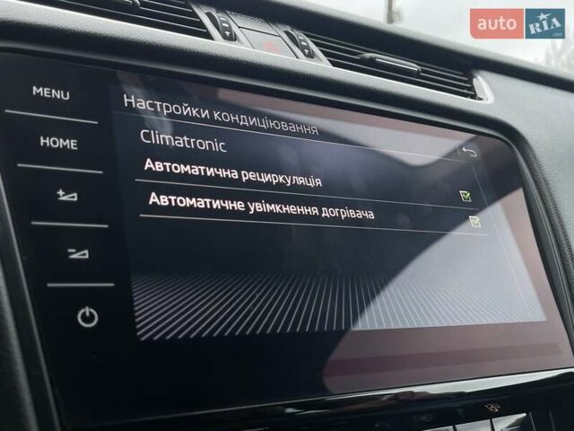 Черный Шкода Октавия, объемом двигателя 2 л и пробегом 207 тыс. км за 16200 $, фото 72 на Automoto.ua