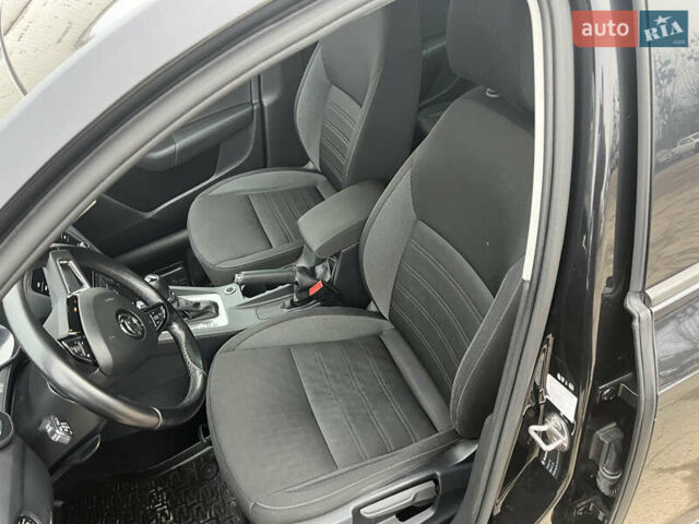 Черный Шкода Октавия, объемом двигателя 1.97 л и пробегом 201 тыс. км за 18000 $, фото 12 на Automoto.ua