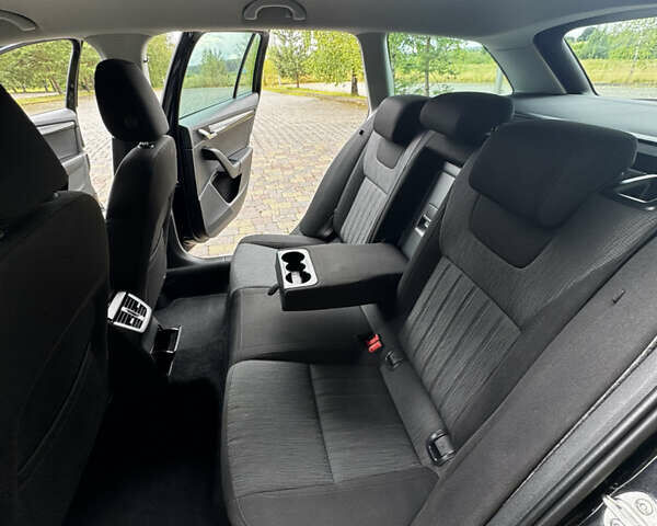 Черный Шкода Октавия, объемом двигателя 1.97 л и пробегом 212 тыс. км за 17000 $, фото 102 на Automoto.ua