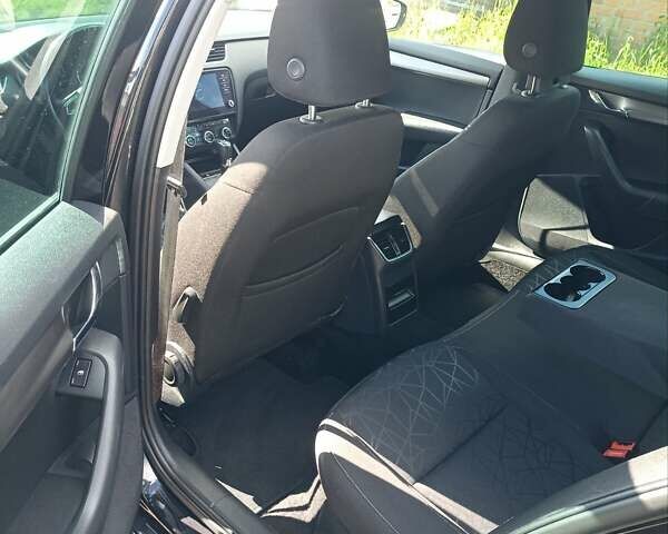 Черный Шкода Октавия, объемом двигателя 0 л и пробегом 256 тыс. км за 13600 $, фото 12 на Automoto.ua