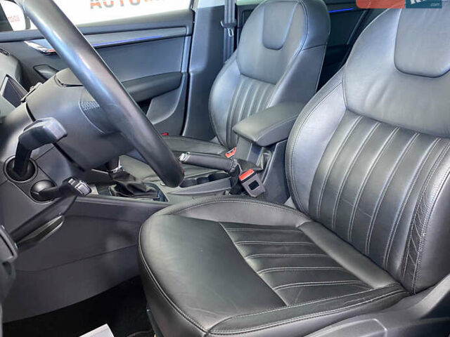 Чорний Шкода Октавія, об'ємом двигуна 1.6 л та пробігом 154 тис. км за 17950 $, фото 6 на Automoto.ua