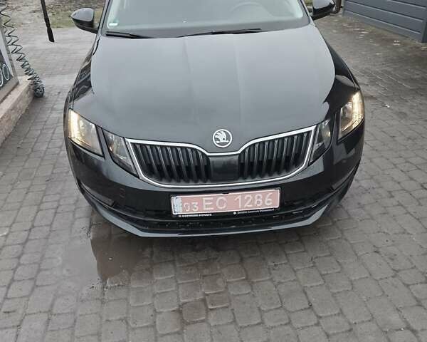 Чорний Шкода Октавія, об'ємом двигуна 1.98 л та пробігом 235 тис. км за 16200 $, фото 21 на Automoto.ua
