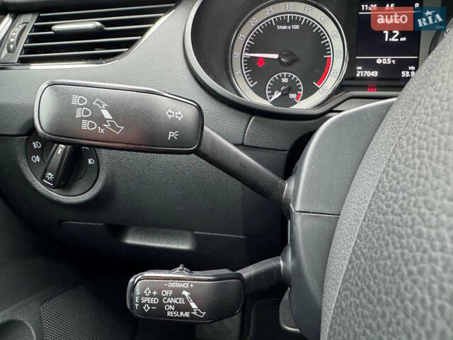 Черный Шкода Октавия, объемом двигателя 2 л и пробегом 216 тыс. км за 17800 $, фото 18 на Automoto.ua